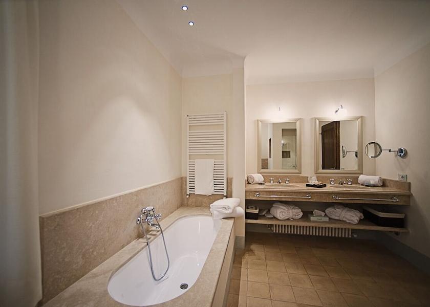 Tuscany Cetona Bathroom