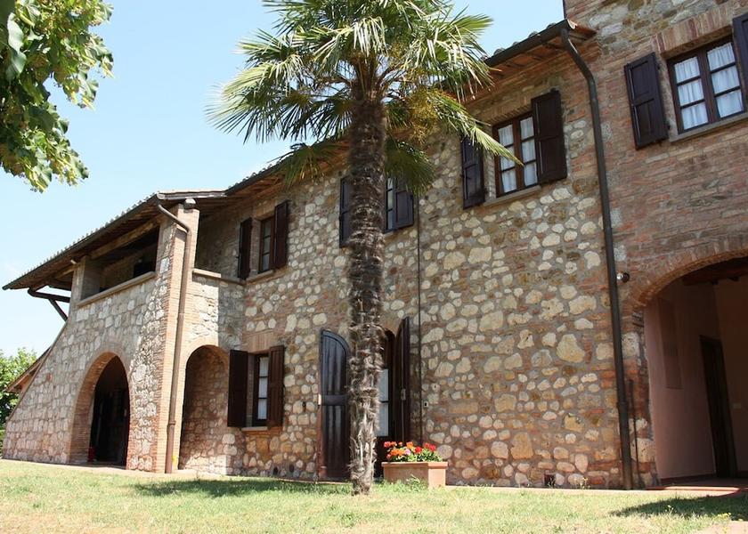 Tuscany Cetona Facade