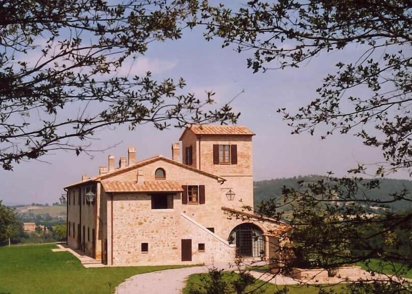 Tuscany Cetona Facade