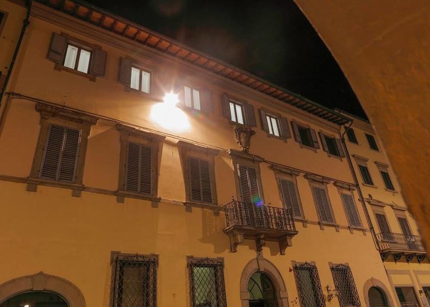 Tuscany Montevarchi Facade