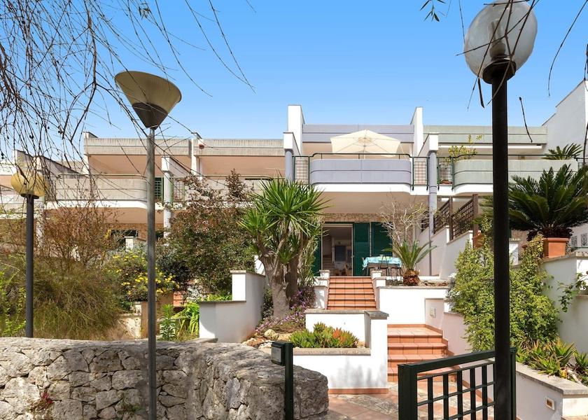 Puglia Santa Cesarea Terme Exterior Detail