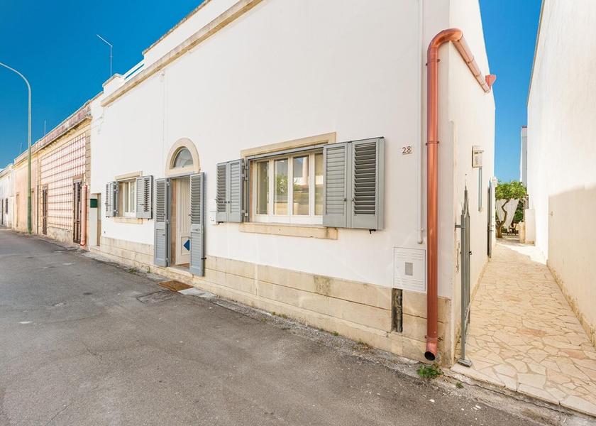 Puglia Santa Cesarea Terme Exterior Detail