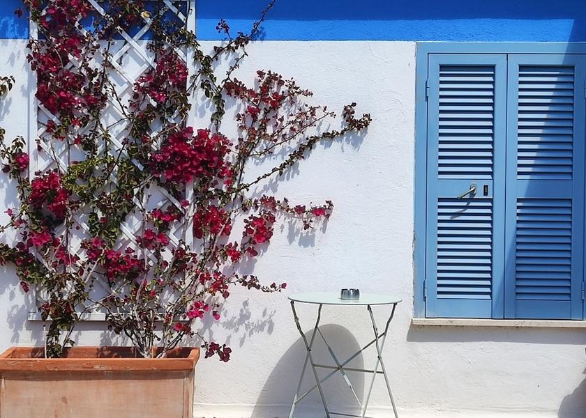 Lazio Ladispoli Exterior Detail