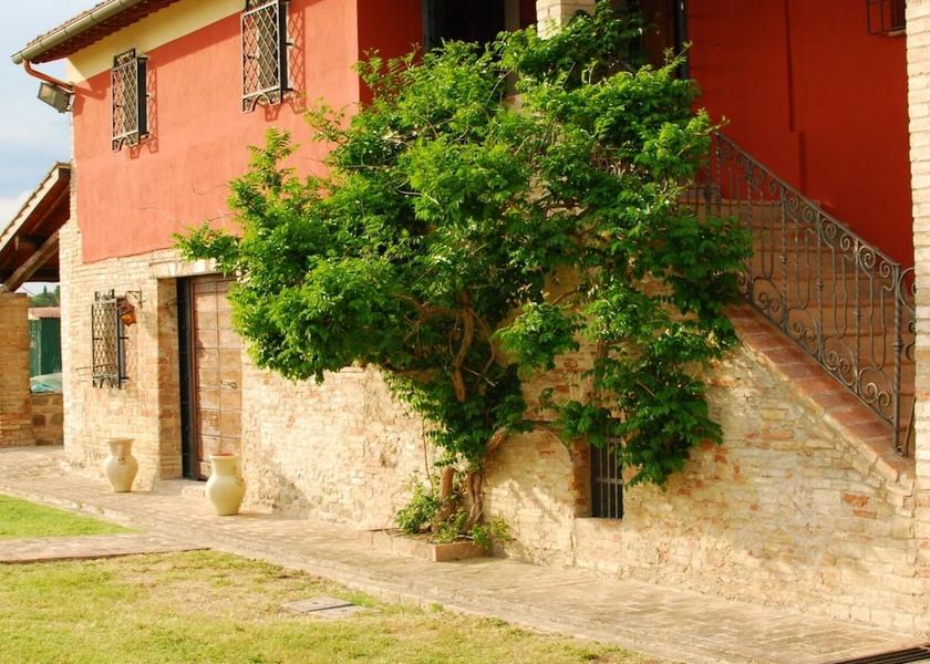 Umbria Bastia Umbra Exterior Detail