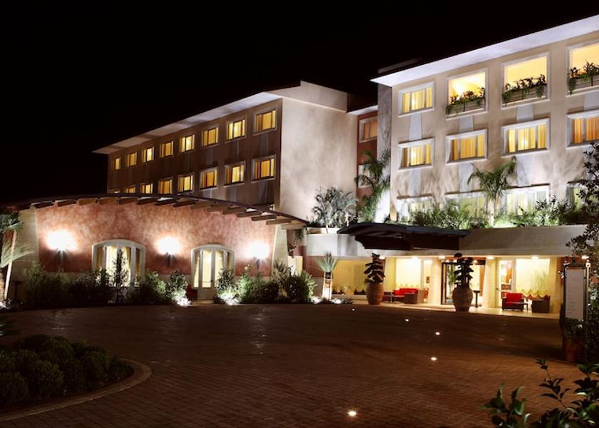 Puglia Castellana Grotte Facade