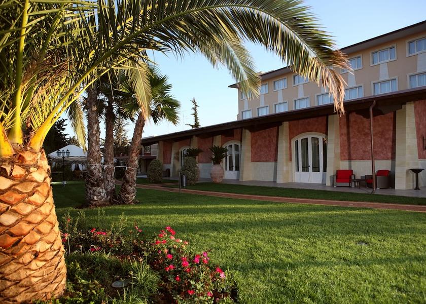 Puglia Castellana Grotte Garden