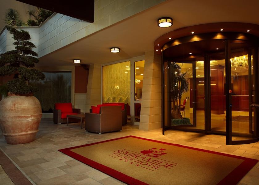 Puglia Castellana Grotte Interior Entrance