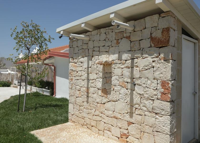 Puglia Castellana Grotte Exterior Detail