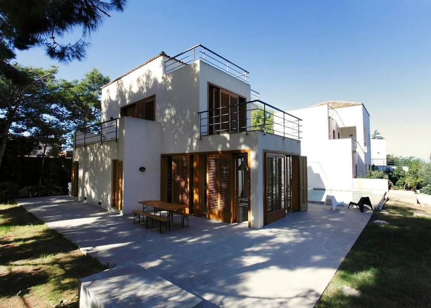 Sicily Altavilla Milicia Exterior Detail