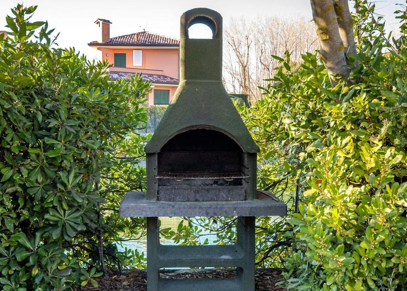 Veneto Rosolina Exterior Detail