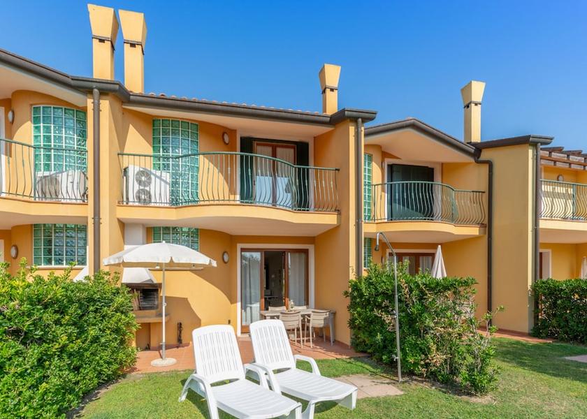 Veneto Rosolina Exterior Detail