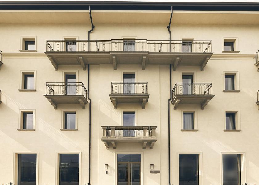 Lombardy Malgrate Facade