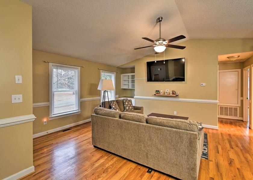 North Carolina Lillington Interior Entrance