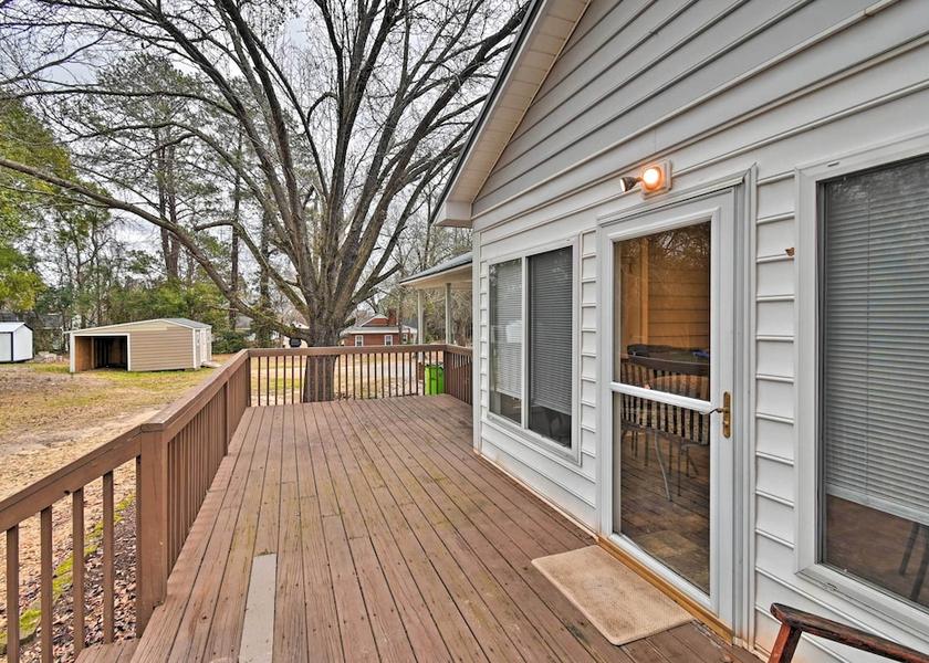 North Carolina Lillington Interior Entrance