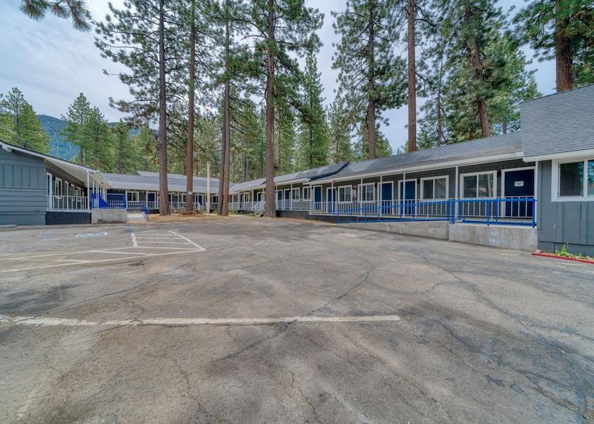 California South Lake Tahoe Facade