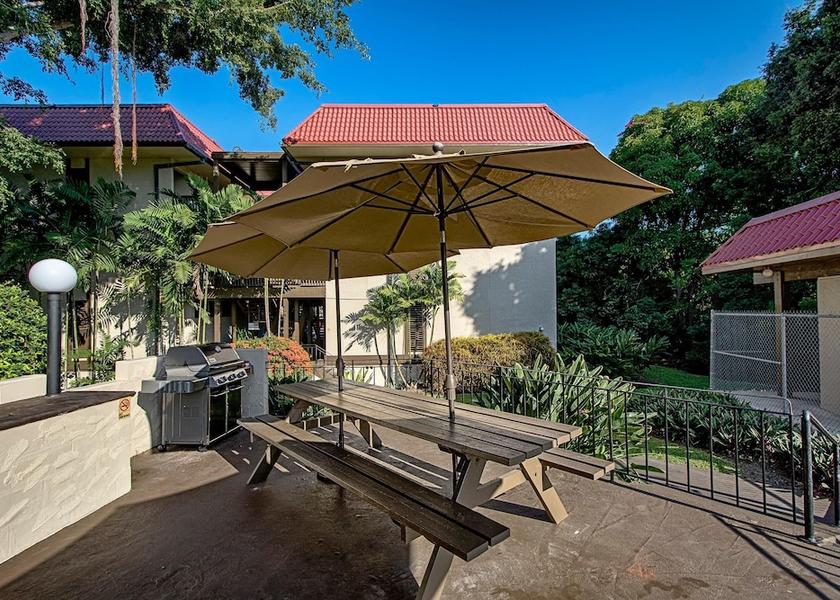 Hawaii Kailua-Kona Property Grounds