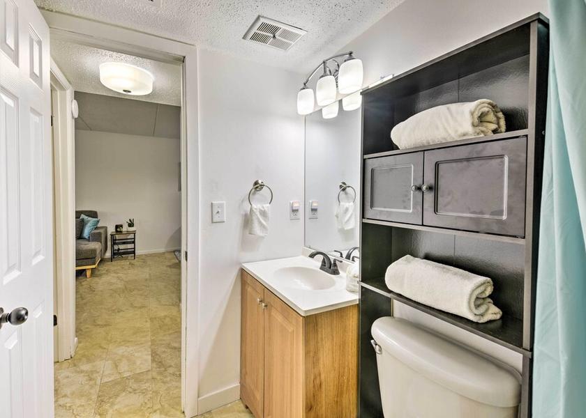 Florida Mary Esther Interior Entrance