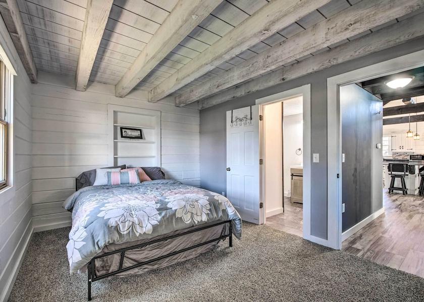 Ohio Massillon Interior Entrance