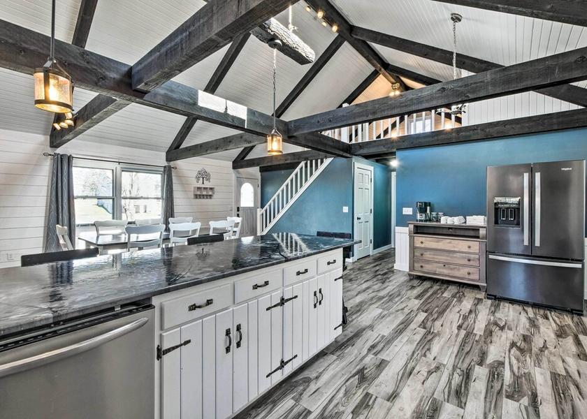 Ohio Massillon Interior Entrance