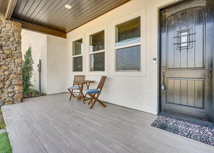 Texas Weimar Interior Entrance