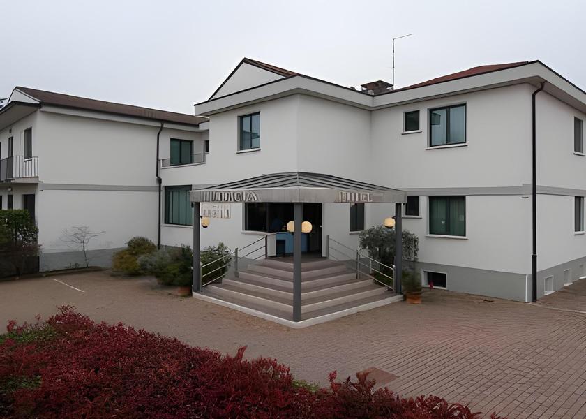 Lombardy Porto Mantovano Hotel Exterior