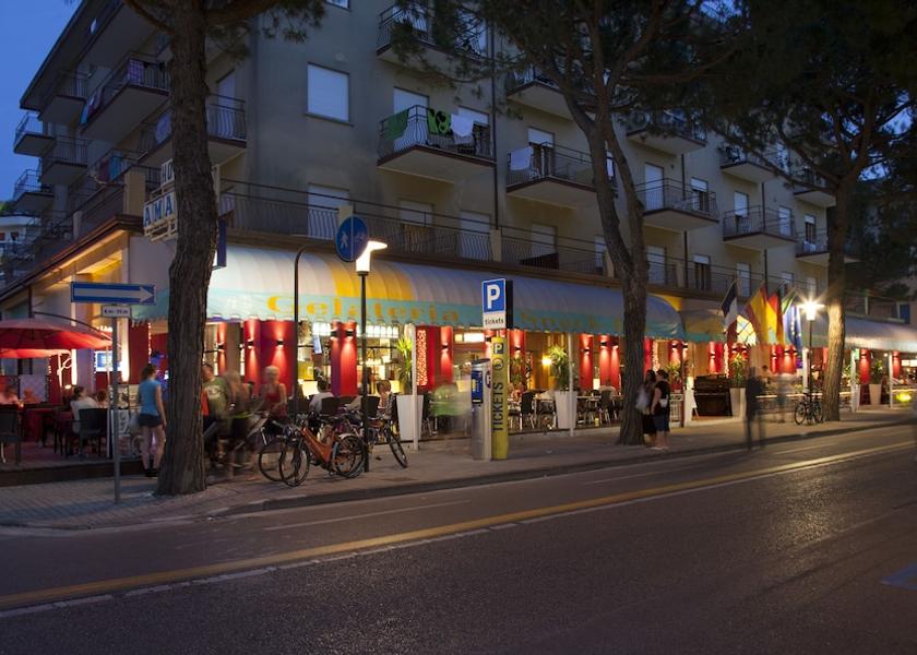 Veneto Jesolo Front of property - evening/night