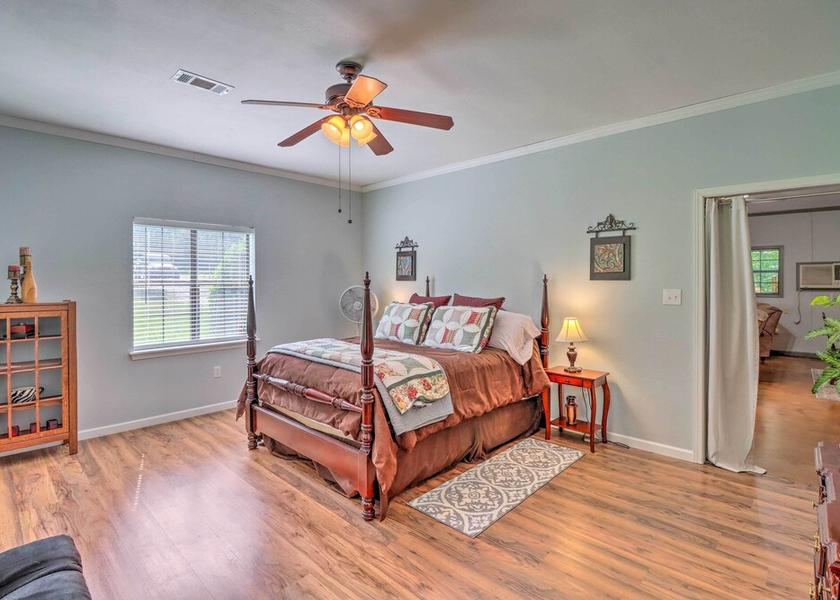 Arkansas Heber Springs Interior Entrance