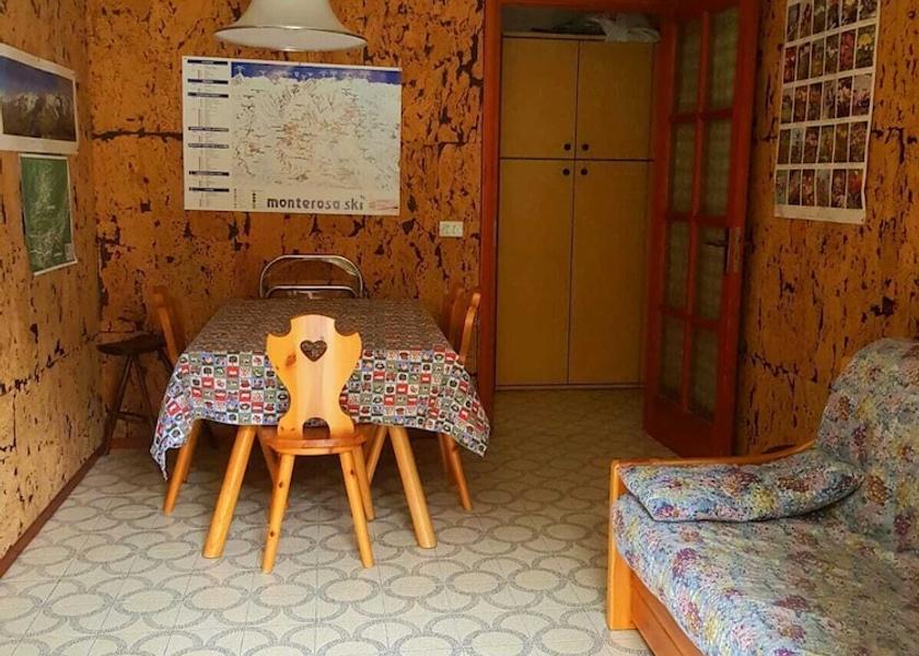 Valle d'Aosta Ayas In-Room Dining