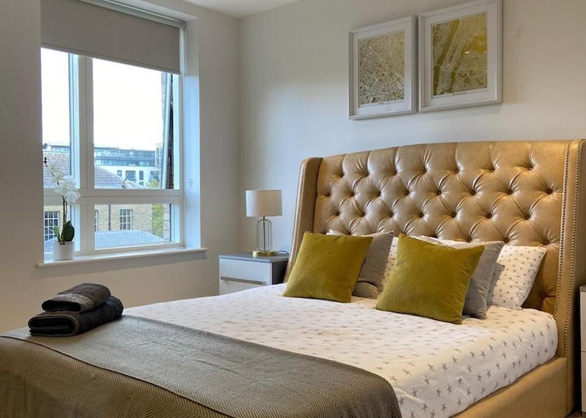 England Brentford In-Room Amenity
