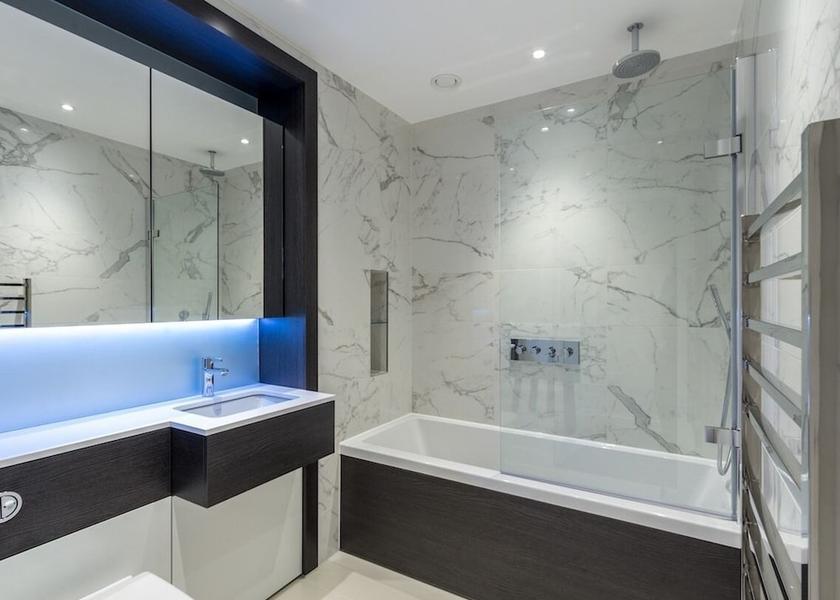 England Brentford Bathroom