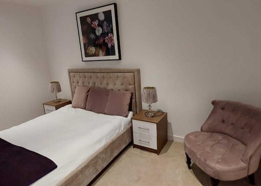 England Brentford In-Room Amenity