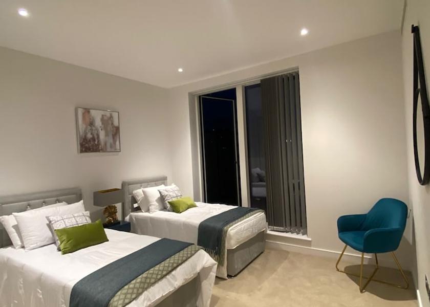 England Brentford In-Room Amenity