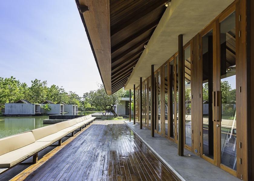 Bangkok Bang Phli Exterior Detail