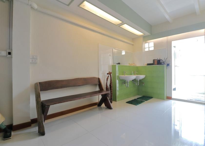Samut Prakan Province Bang Phli Lobby