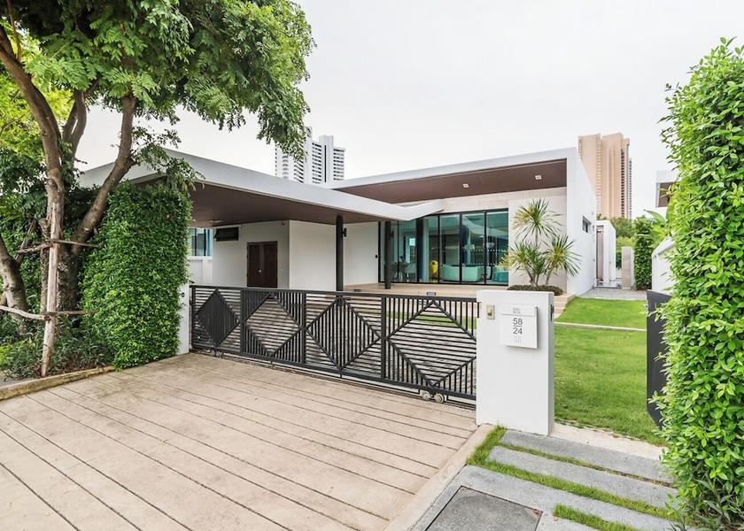 Chonburi Sattahip Exterior Detail