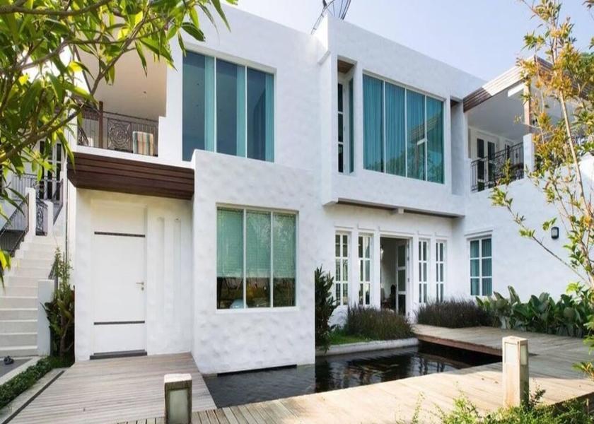 Chiang Mai Province Hang Dong Facade