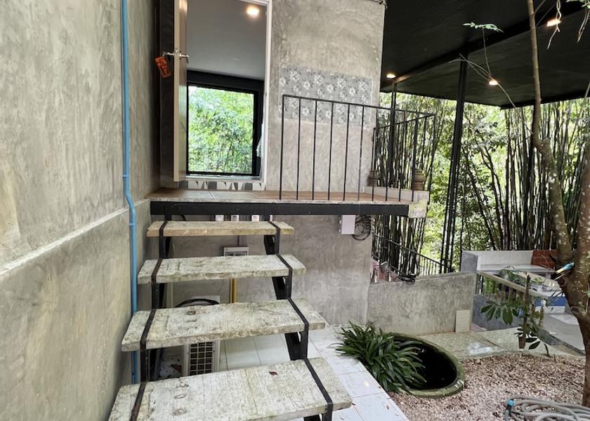  Thai Mueang Exterior Detail