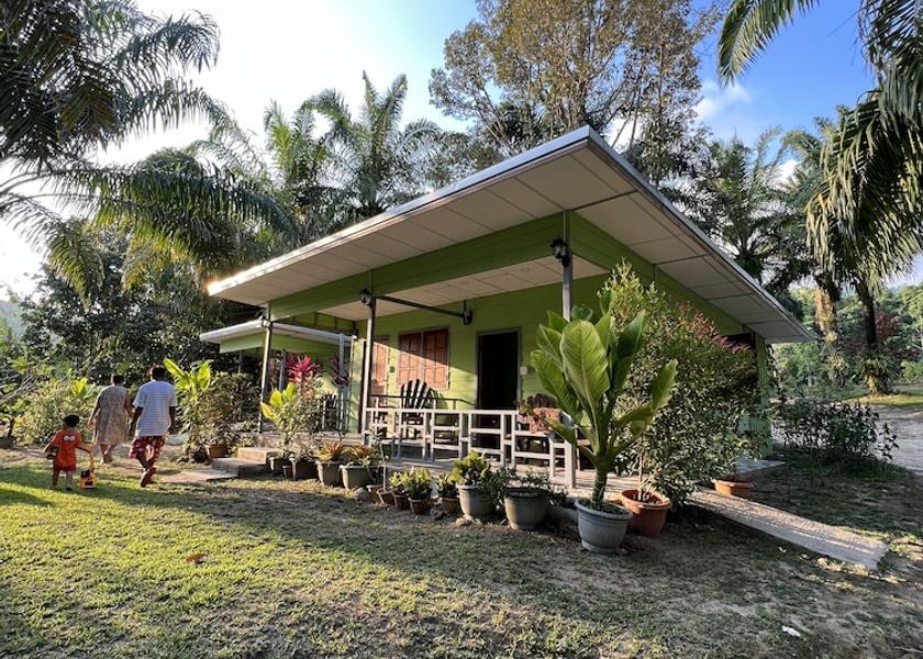  Thai Mueang Exterior Detail