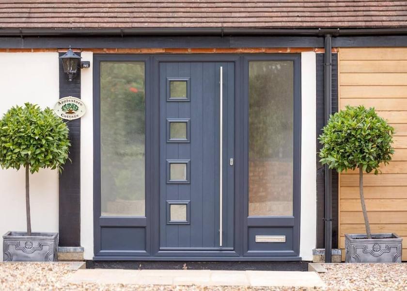 England Pershore Exterior Detail