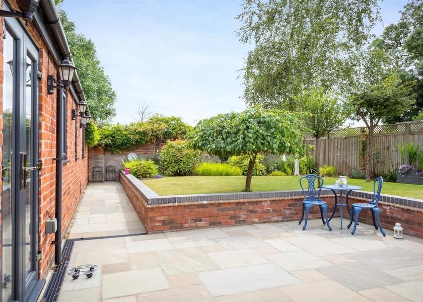 England Pershore Property Grounds