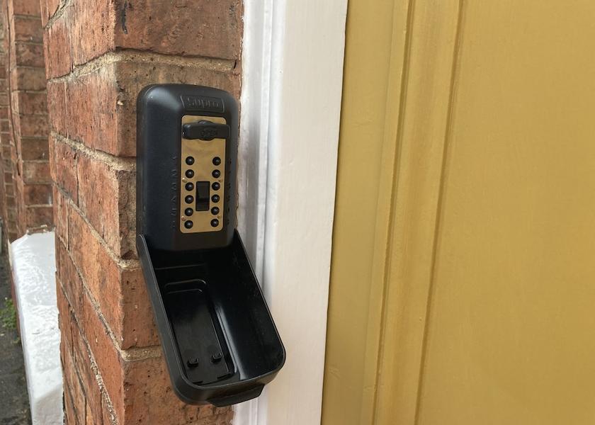 England Pershore Exterior Detail