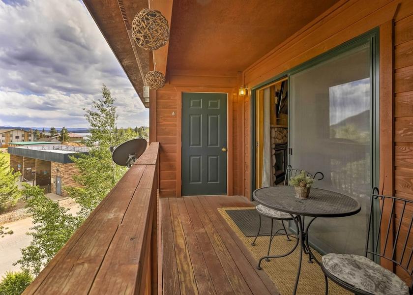 Colorado Grand Lake Interior Entrance