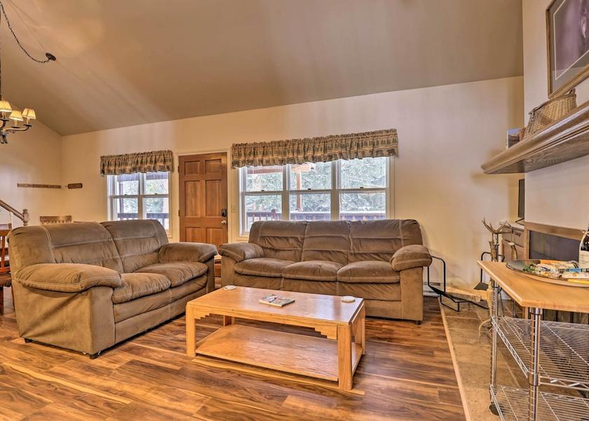 Colorado Grand Lake Interior Entrance