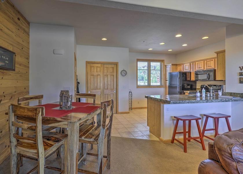 Colorado Grand Lake Interior Entrance