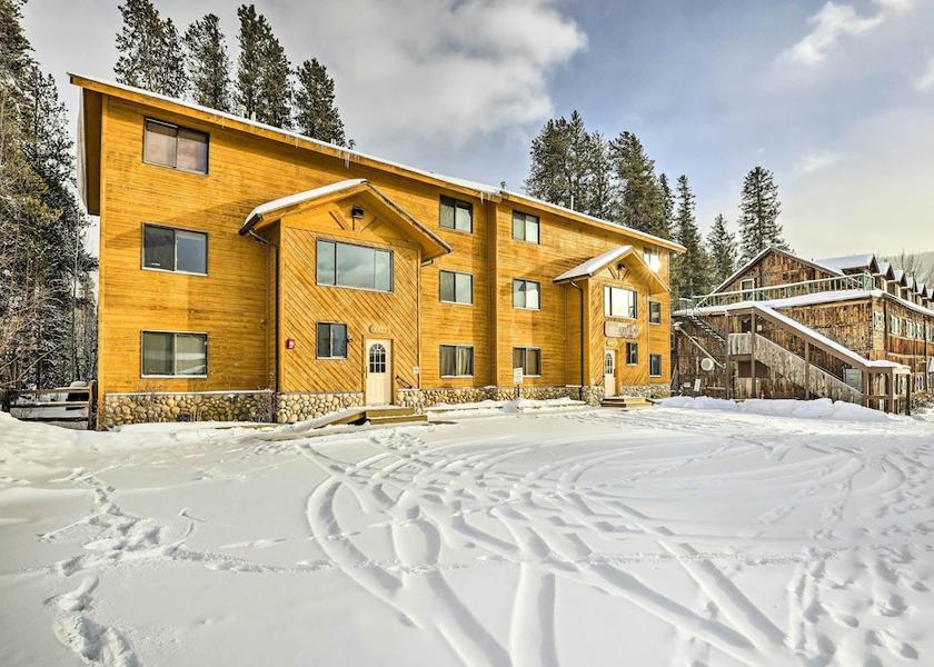 Colorado Grand Lake Interior Entrance