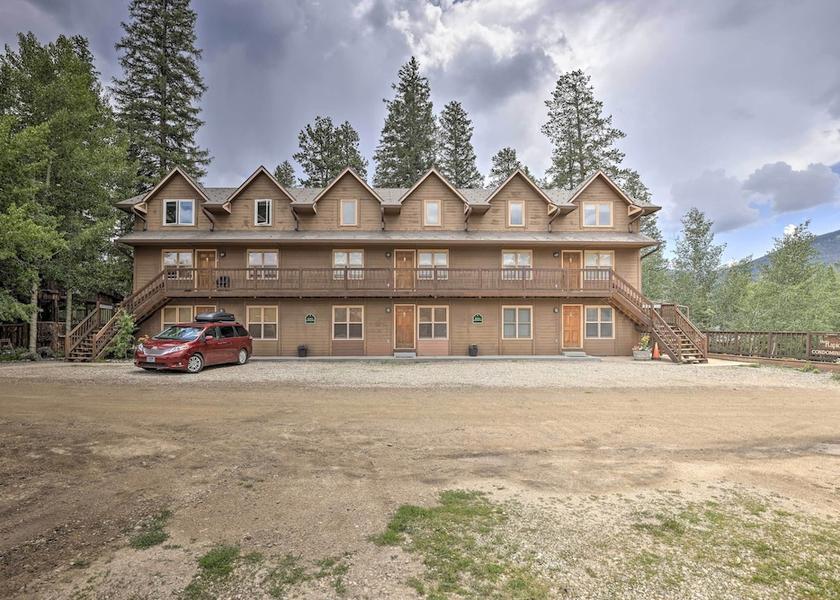 Colorado Grand Lake Interior Entrance