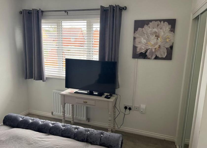 England Wirral Room