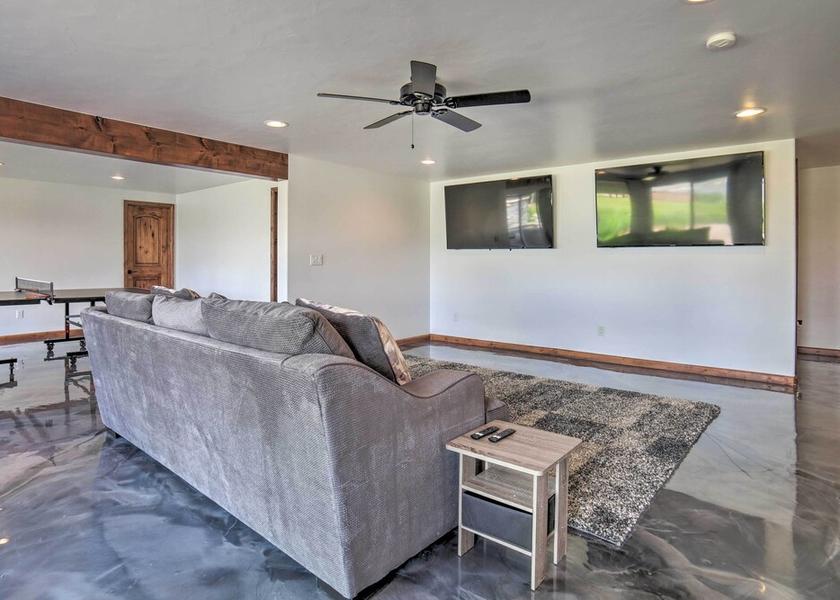 Idaho Rigby Interior Entrance