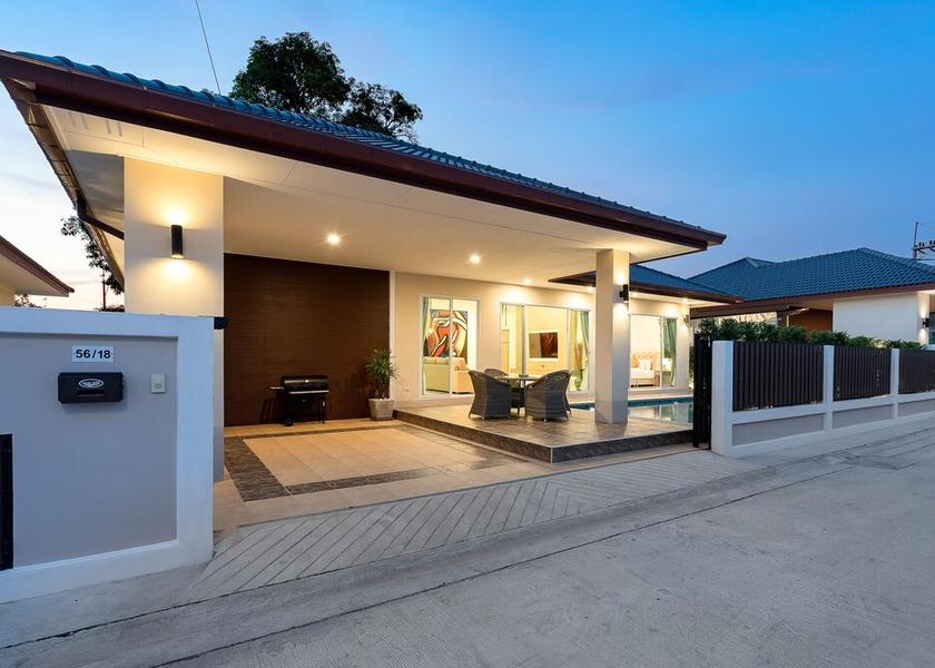 Chonburi Bang Lamung Facade