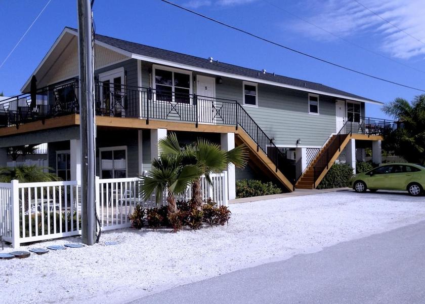 Florida Holmes Beach Room